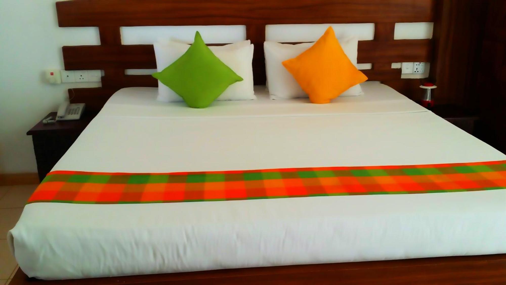 Maple Leaf Hotel Negombo Dış mekan fotoğraf